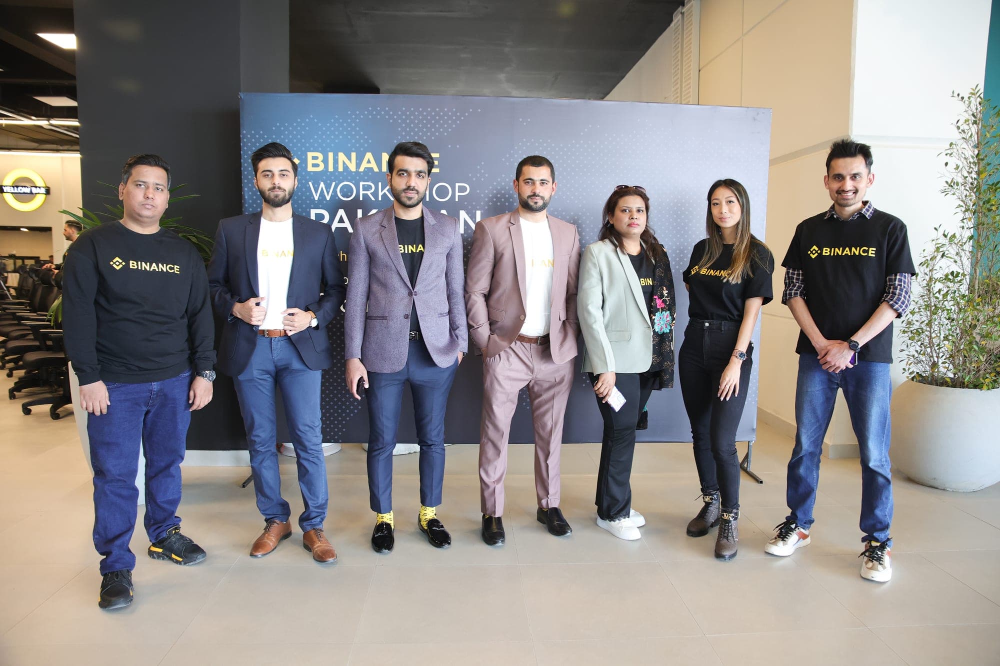 Binance Workshop Pakistan group photo